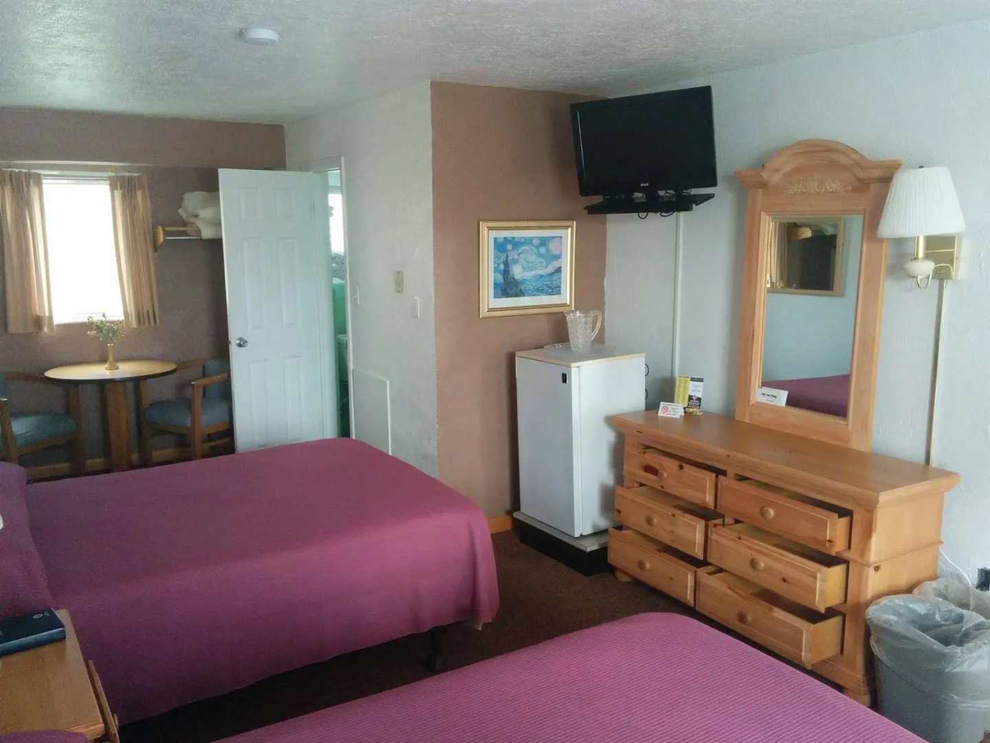 Pink Champagne Motel