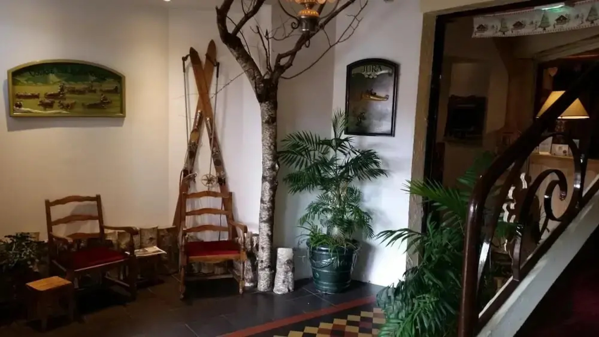 Logis Hôtel Le Gai Pinson