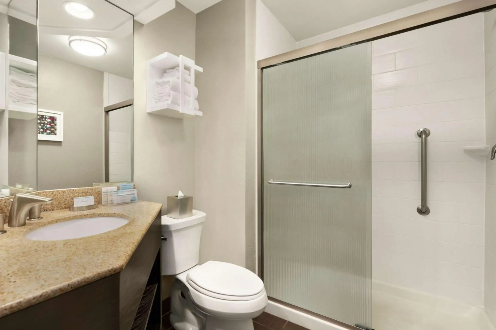 Fairfield Inn & Suites by Marriott Queensbury Glens Falls/Lake George Area