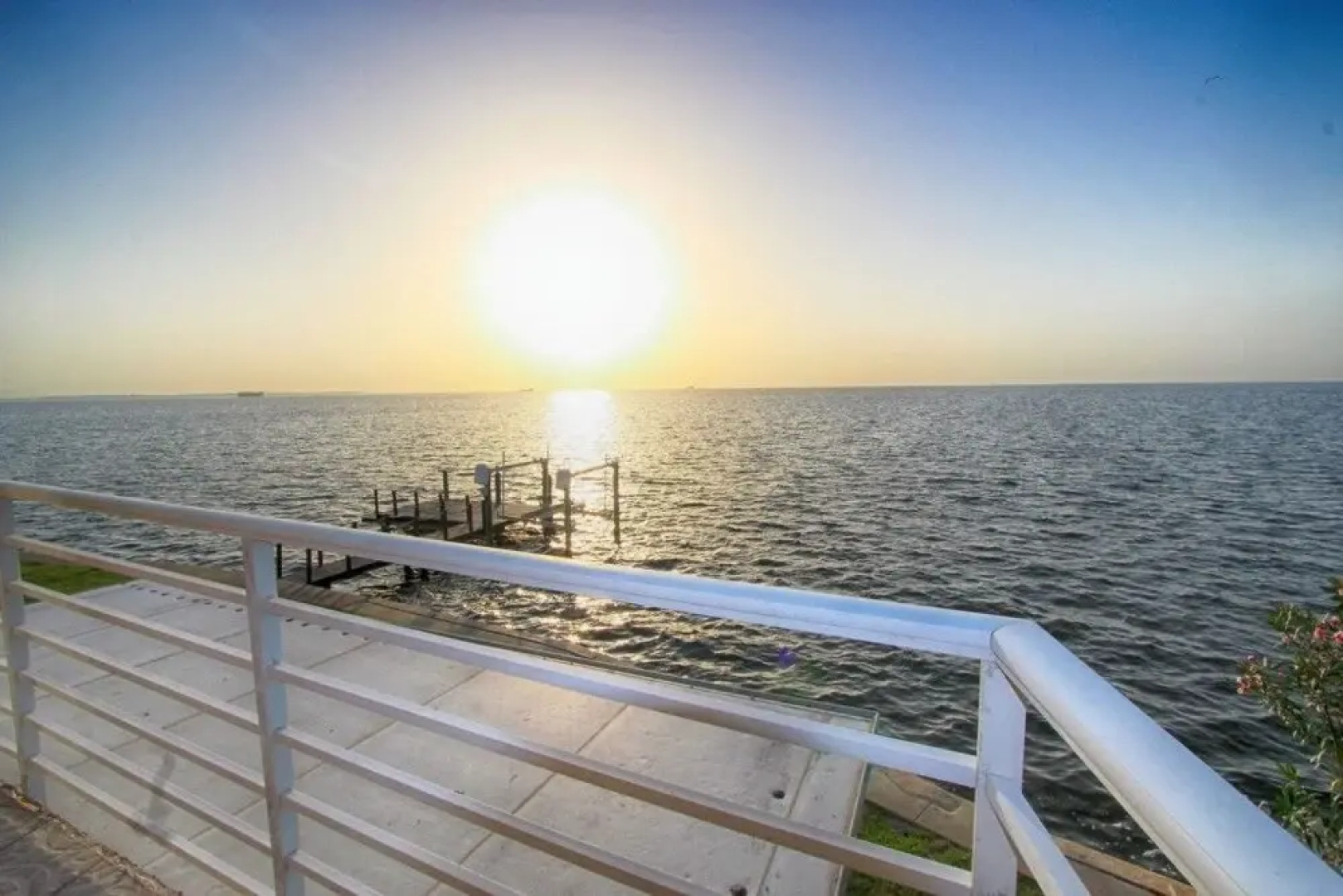 Luxury Florida Villa by RedAwning