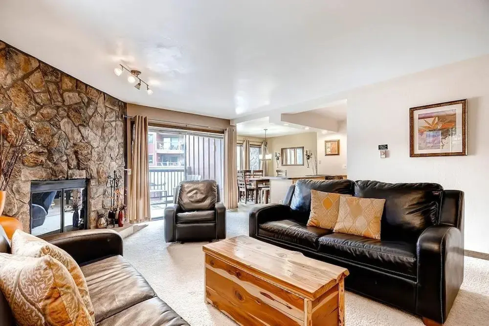 Park Place 101c 2 Bedroom Condo by RedAwning