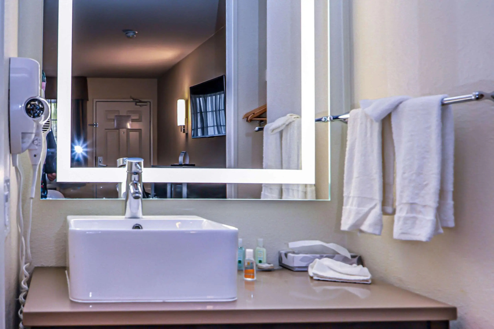 Quality Inn & Suites Camarillo - Oxnard