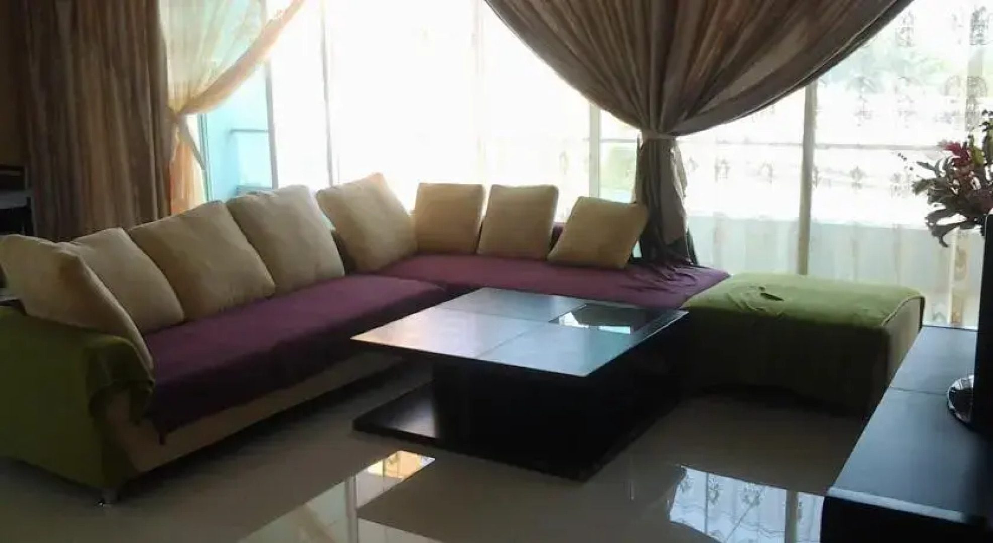 Greenlane Luxury Condominium