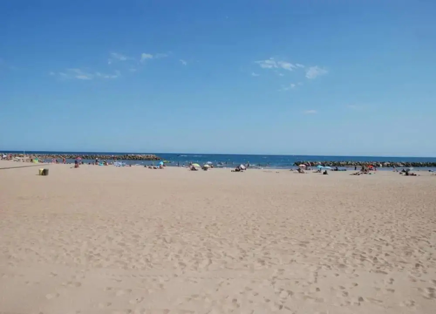 Seaside Villa Escape in Valras-plage