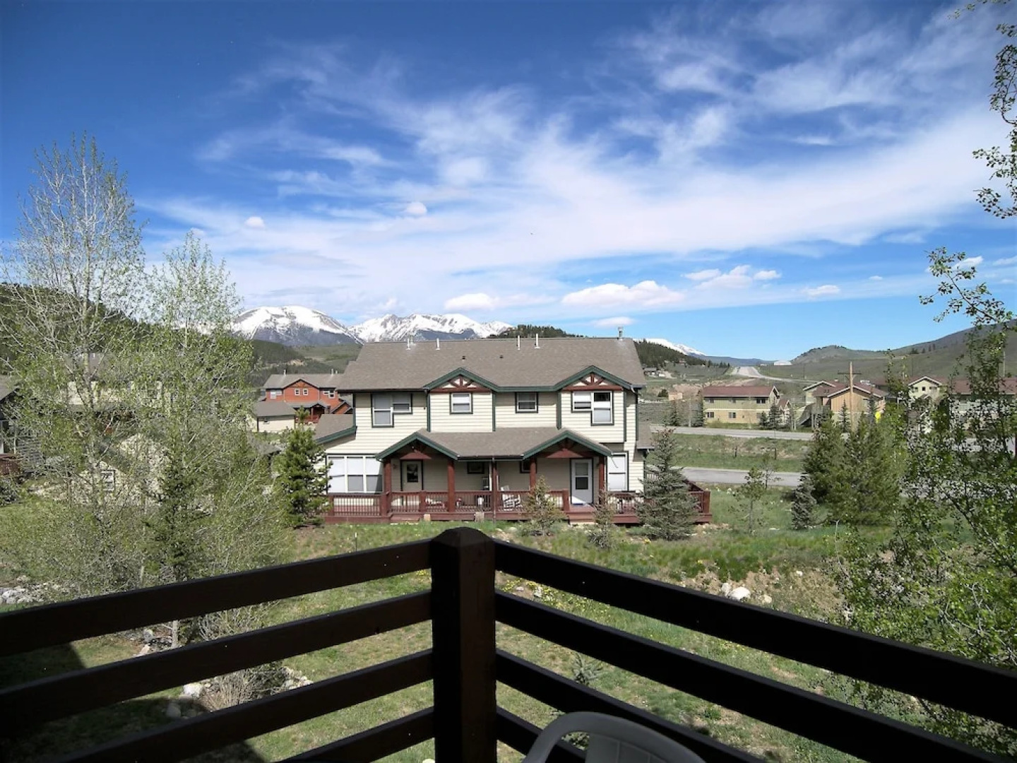 Timber 2 bed 2 bath 2 Br condo by RedAwning