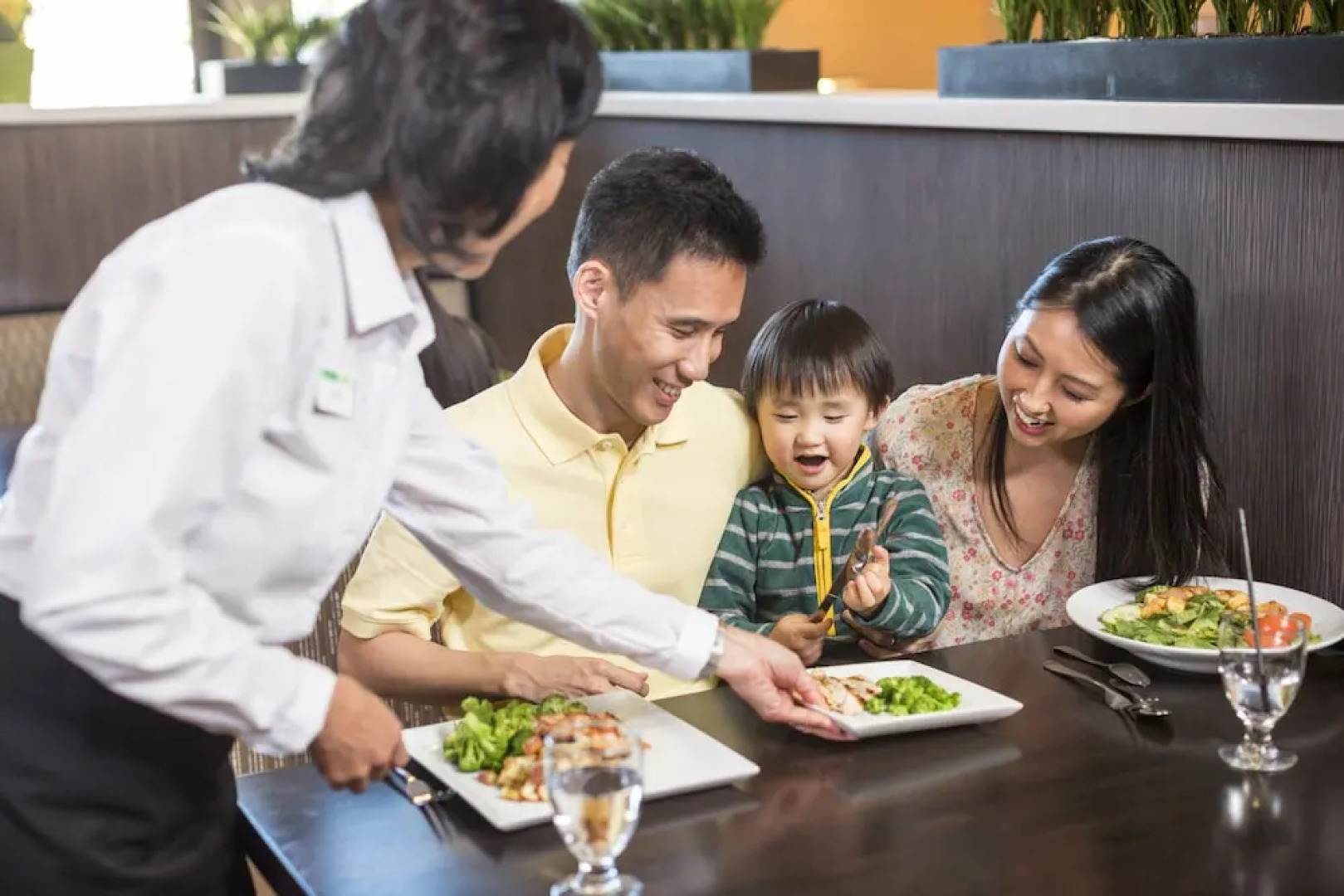 Holiday Inn Grand Rapids North - Walker, an IHG Hotel