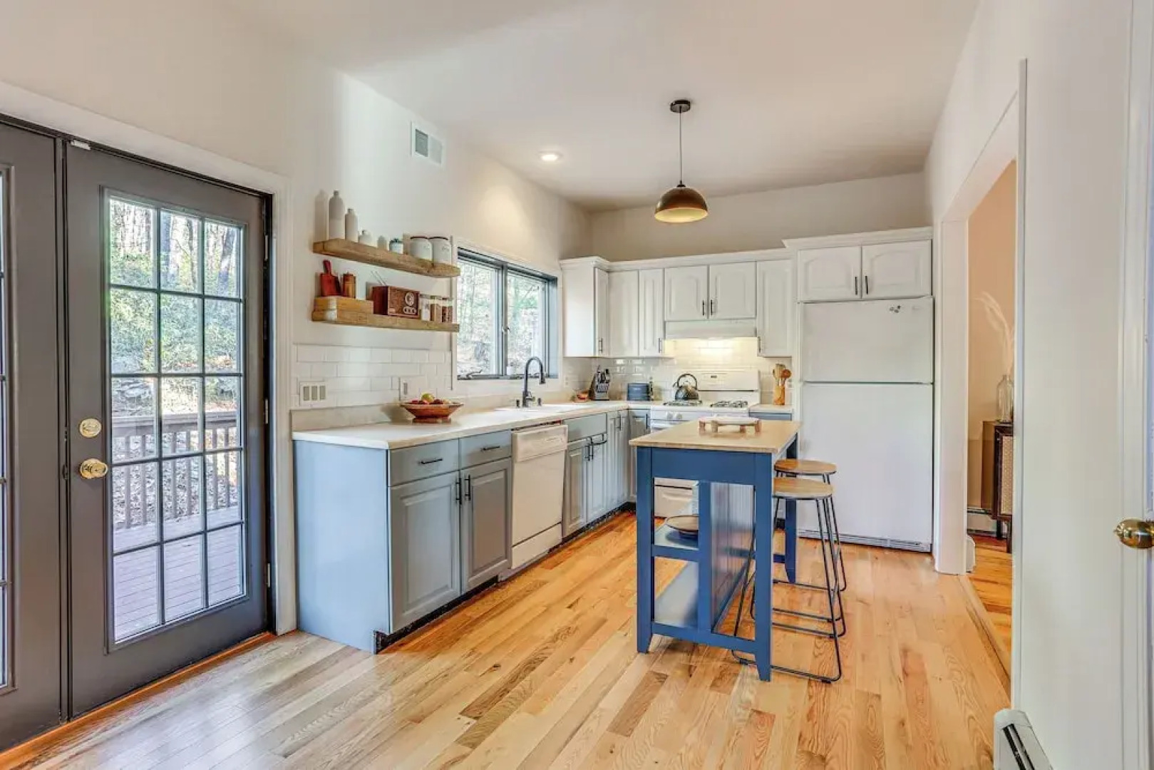 Secluded Kerhonkson Retreat With Deck + Views!