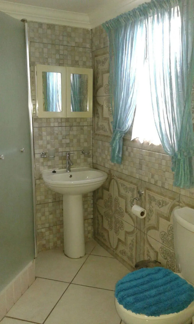 Black Swan Guest House