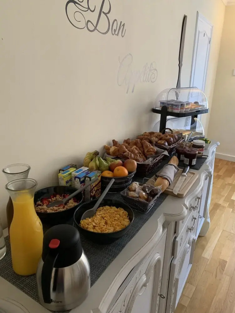 No 6 Bed & Breakfast