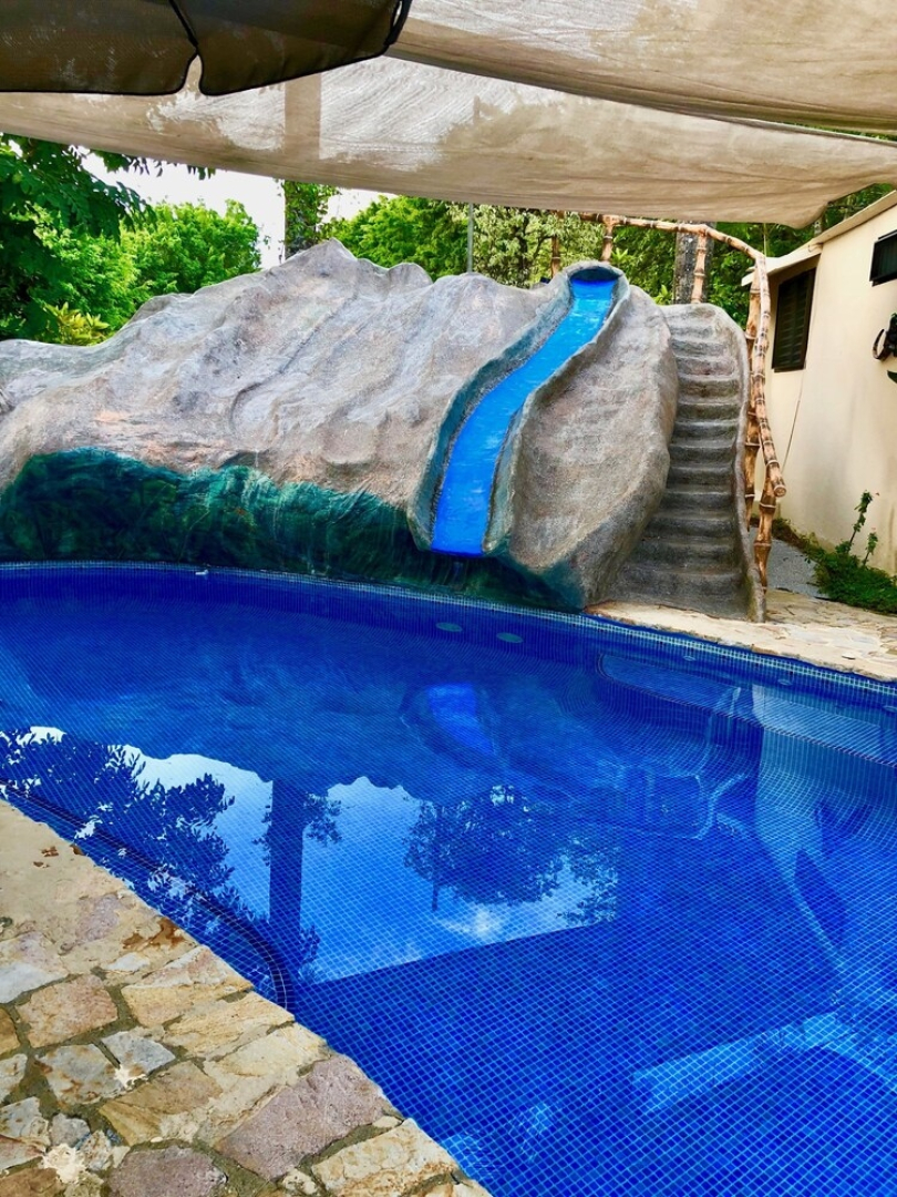 Beach Vacation Home, Private Tango Mar Resort area for 15 guests