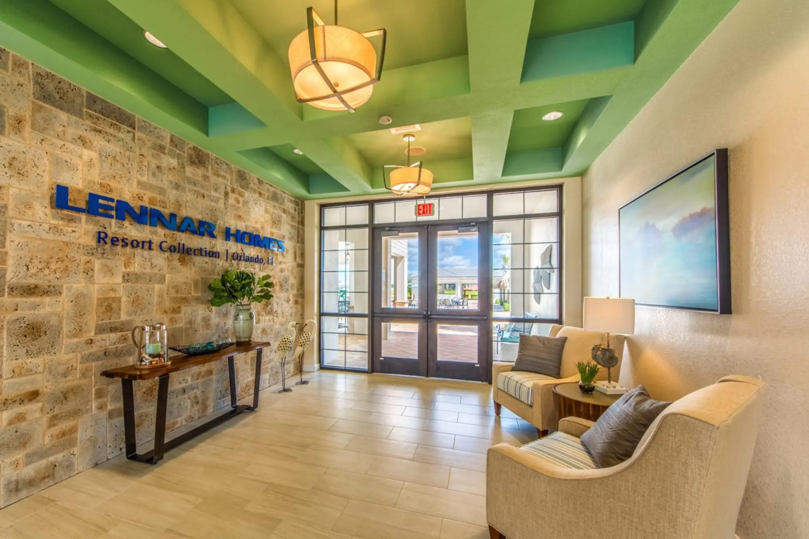 Chic townhouse with private pool near Disney