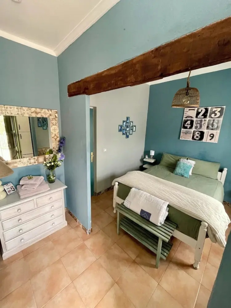 Self Catering Accommodation for the Larger Group