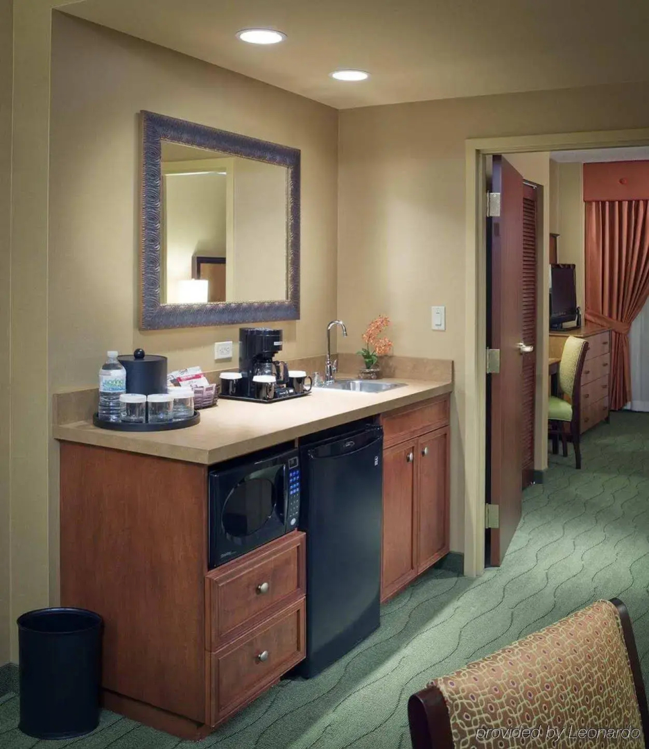 Embassy Suites by Hilton E Peoria Riverfront Conf Center