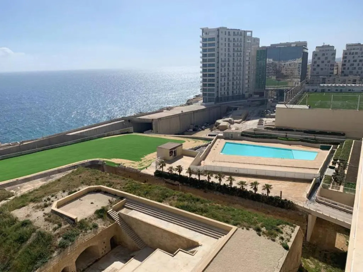Sliema Seafront with Pool