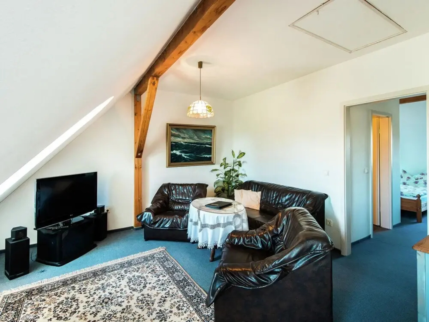 Hilltop Apartment in Wischuer near Forest