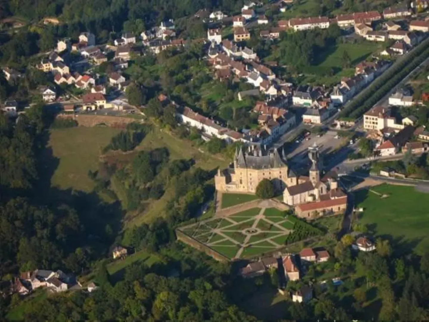 Apartment With one Bedroom in Jumilhac-le-grand, With Wifi