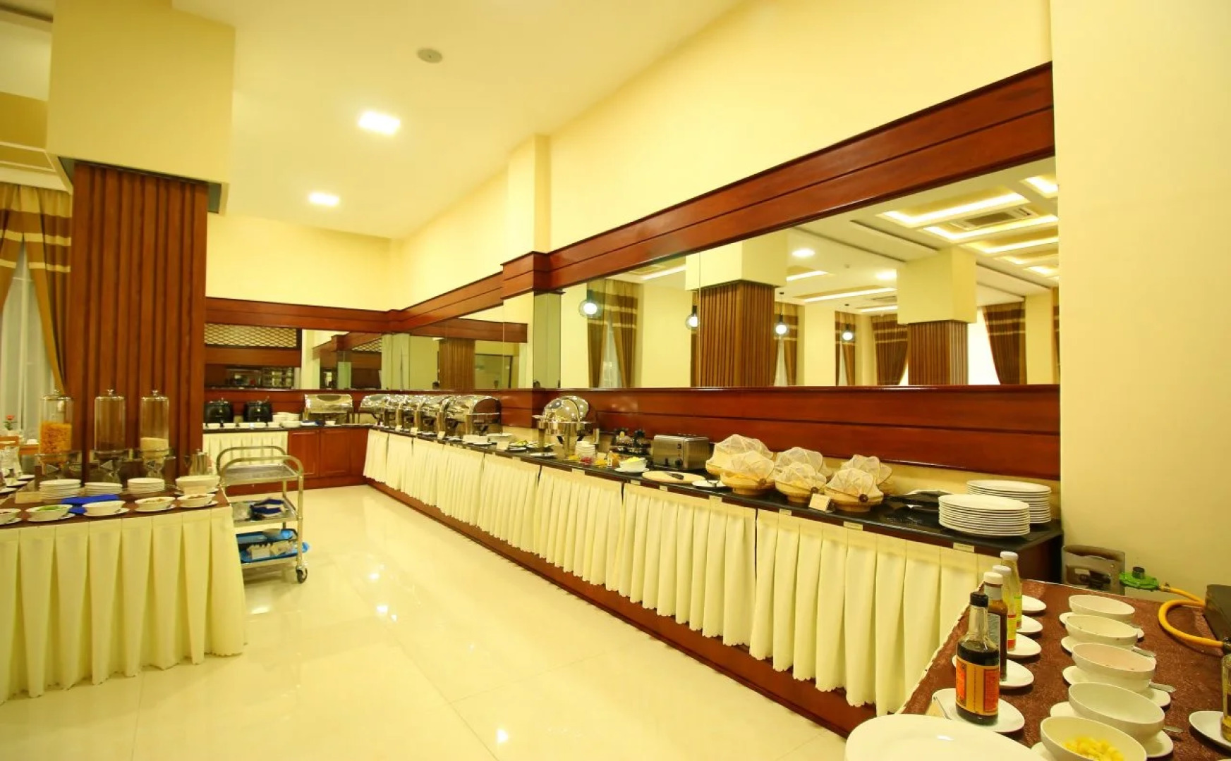 Victoria Palace Hotel