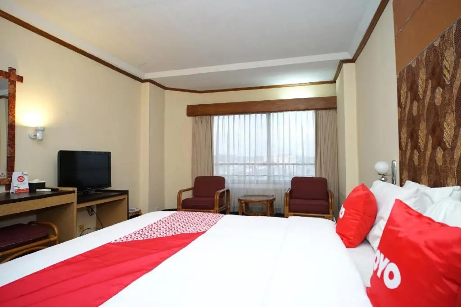 Capital O 1963 Hotel The New Benakutai