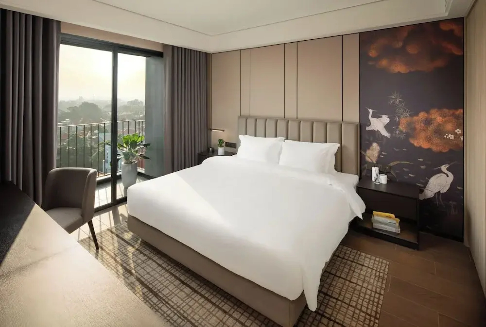 Modena by Fraser Vĩnh Yên