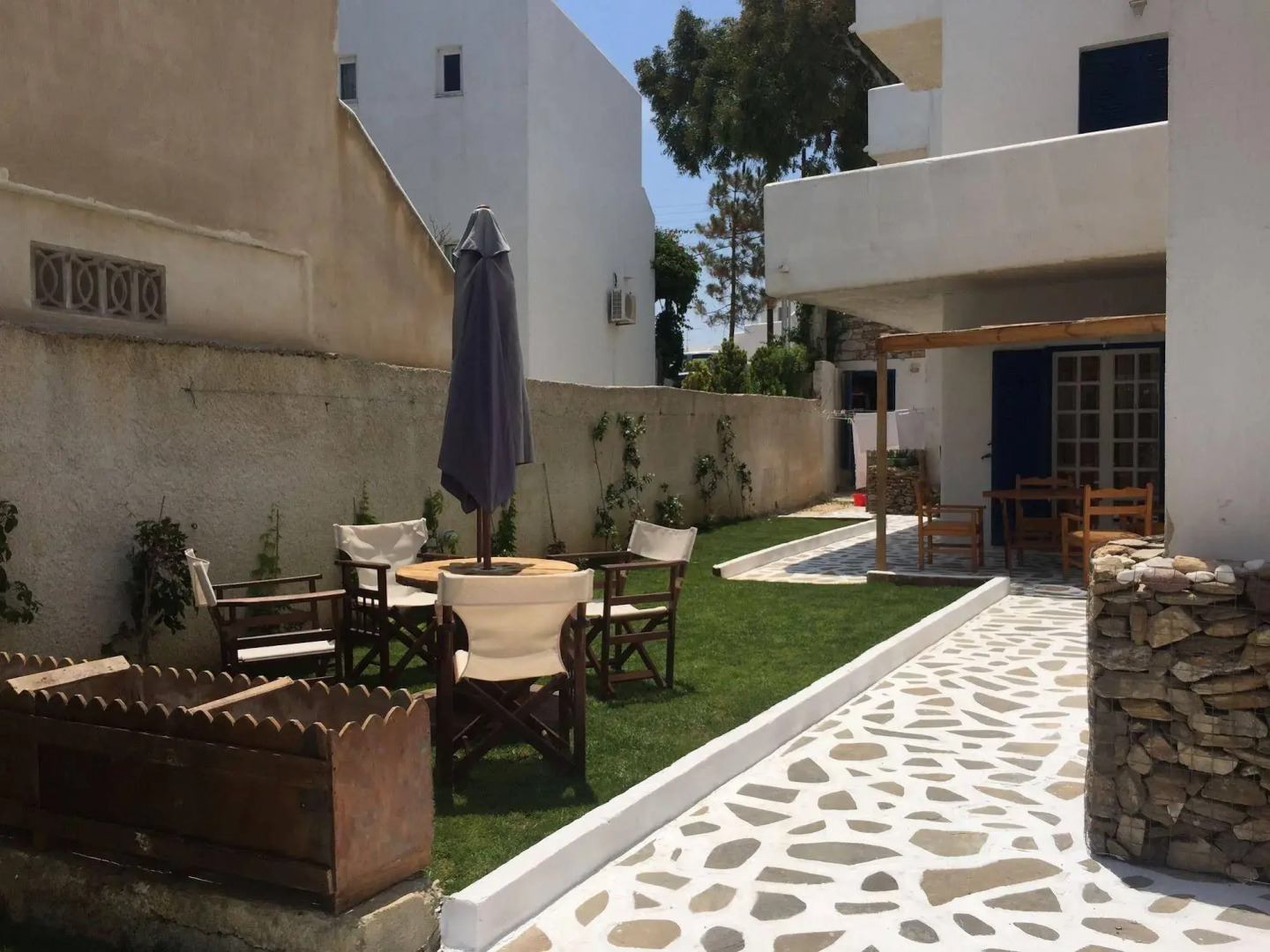 Free Sun Rooms and Apartments