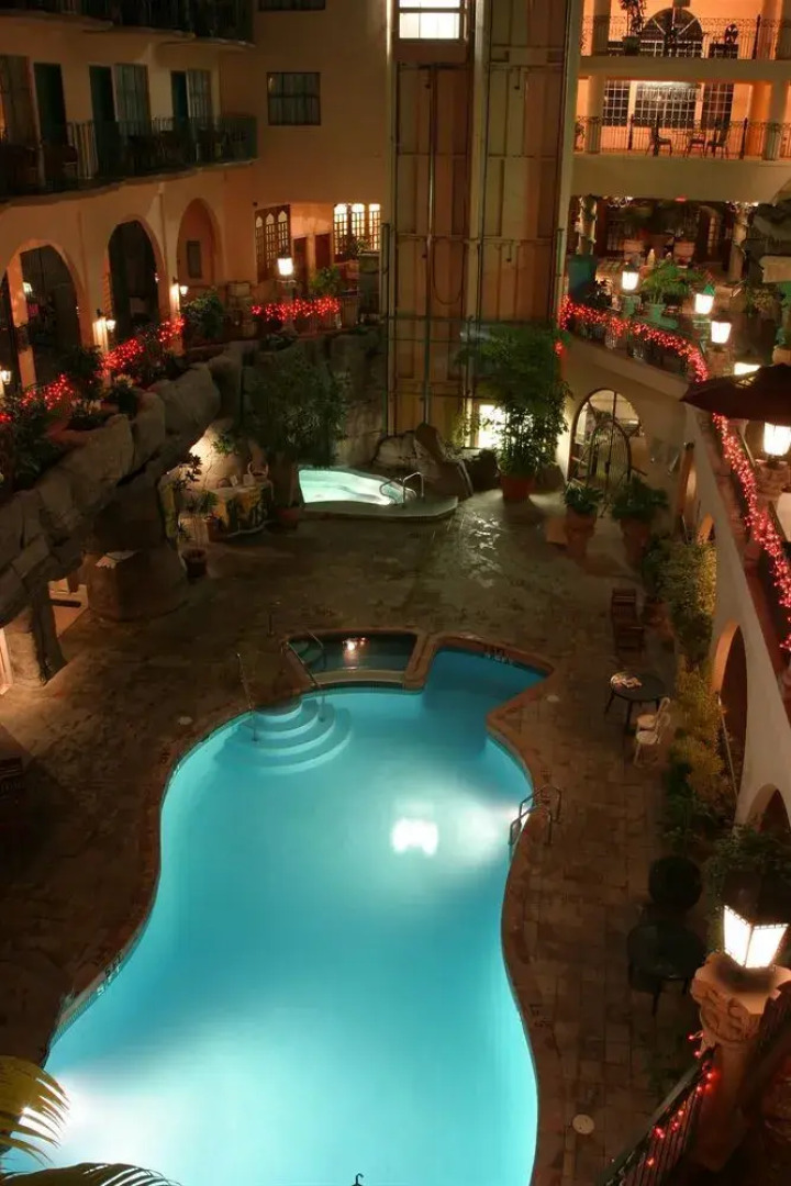 Pacific Inn Resort & Conference Center