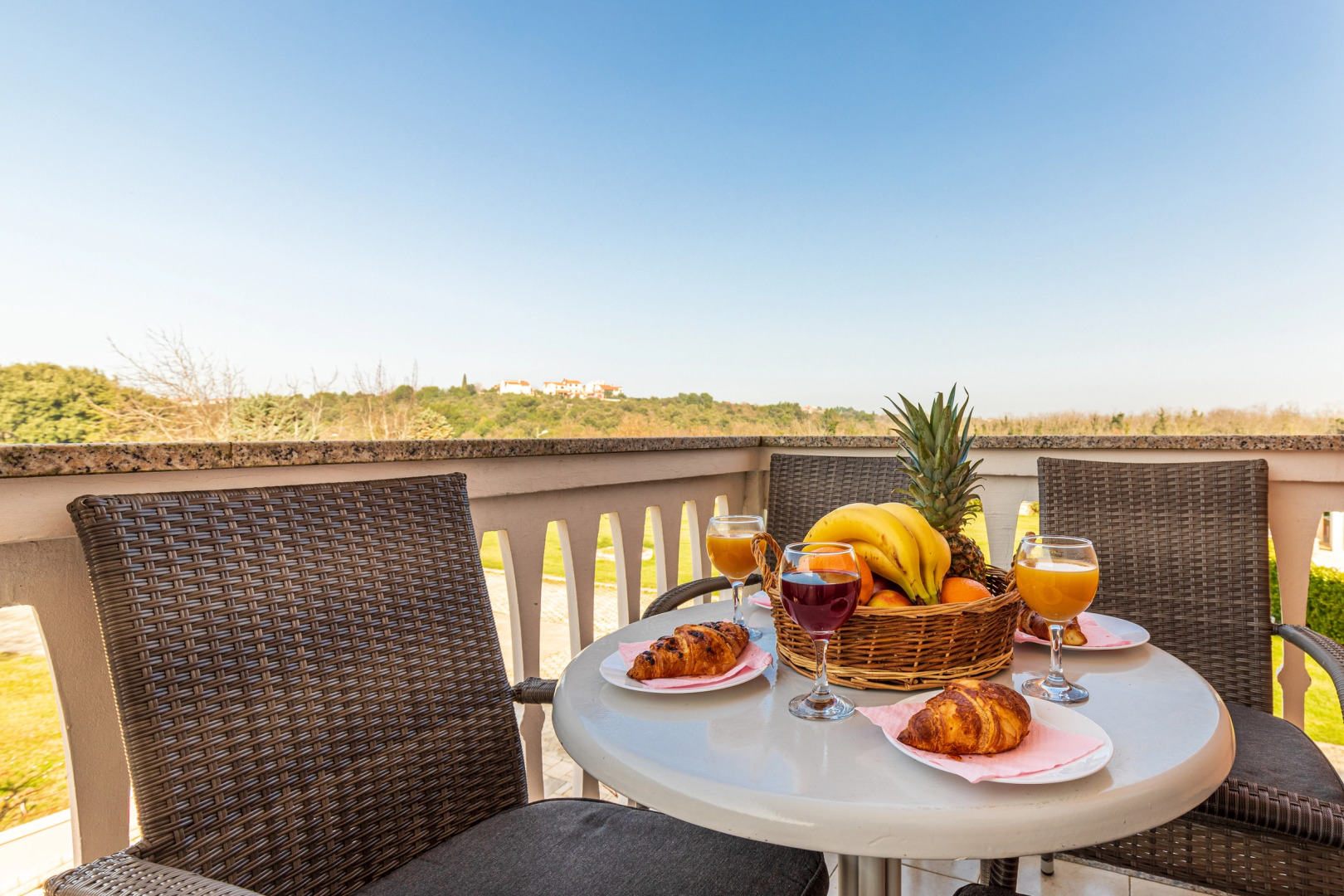 Pool Apartment Suzi 7