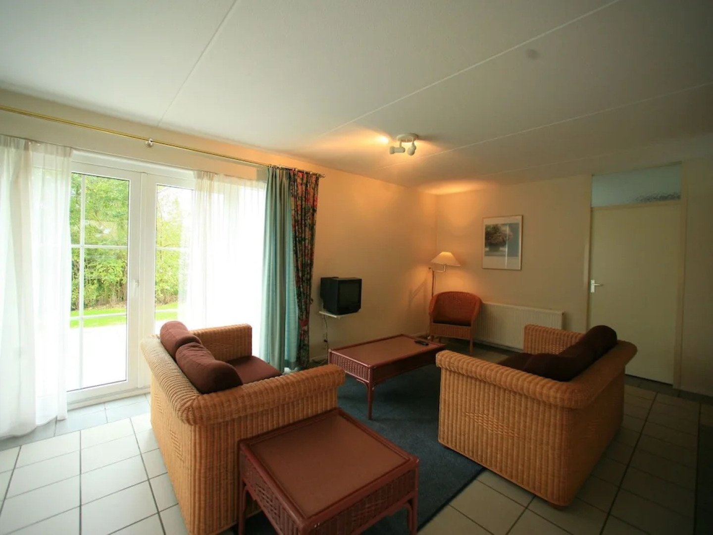 Detached Bungalow With 2 Bathrooms, in the Middle of Nature