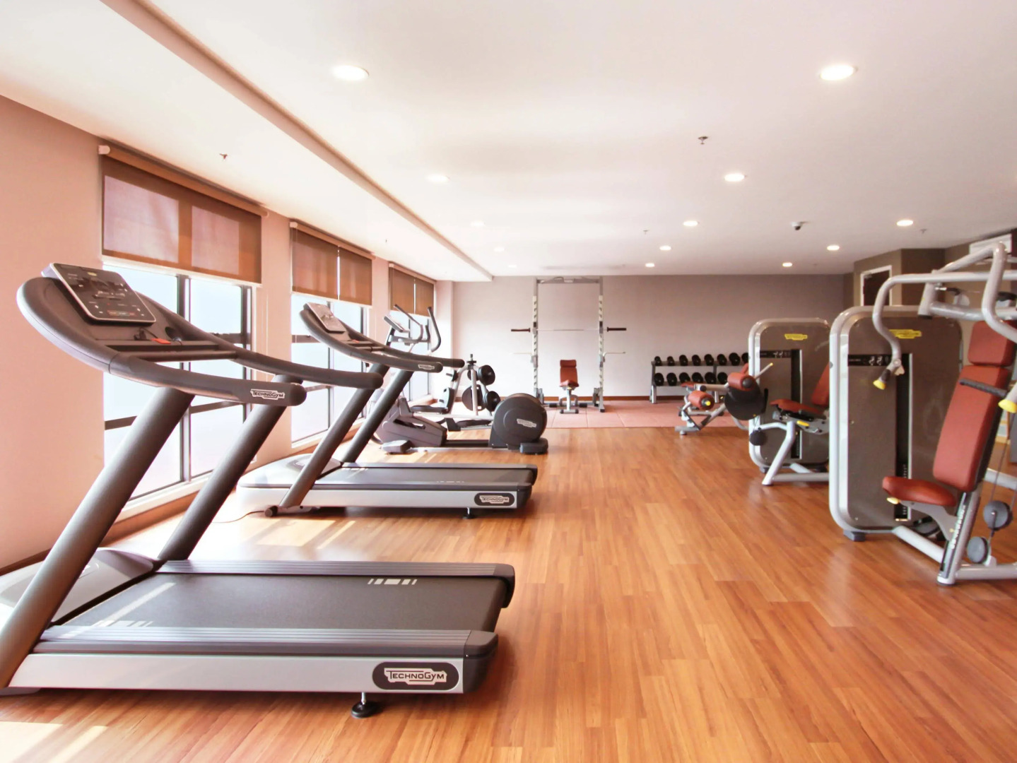 Acappella Suite Hotel