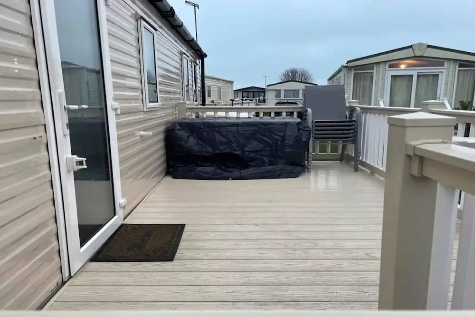 Immaculate 2-bed Sleeps 6 in Pevensey Bay