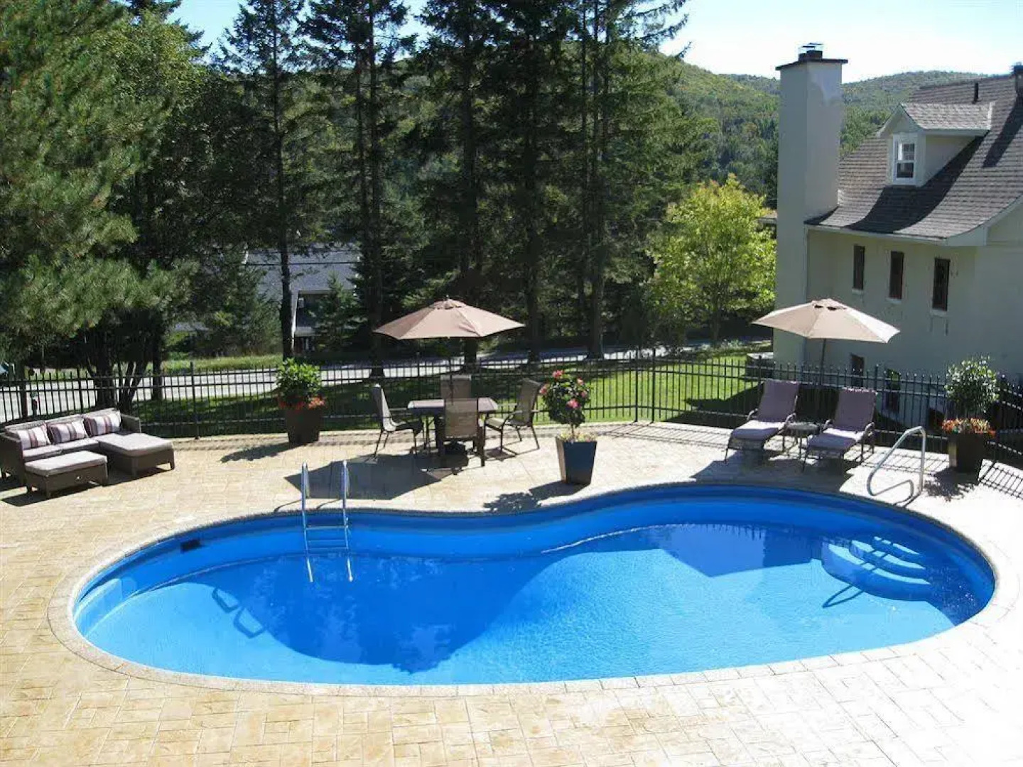 Auberge Sous L'Edredon B&B