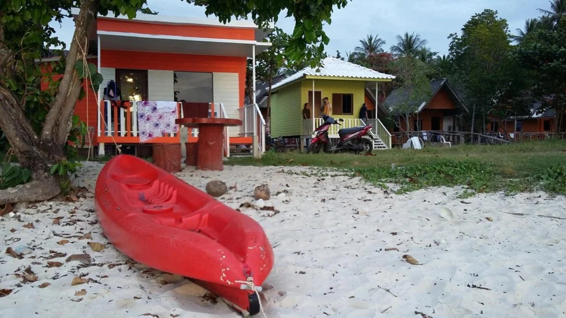 The White House Resort