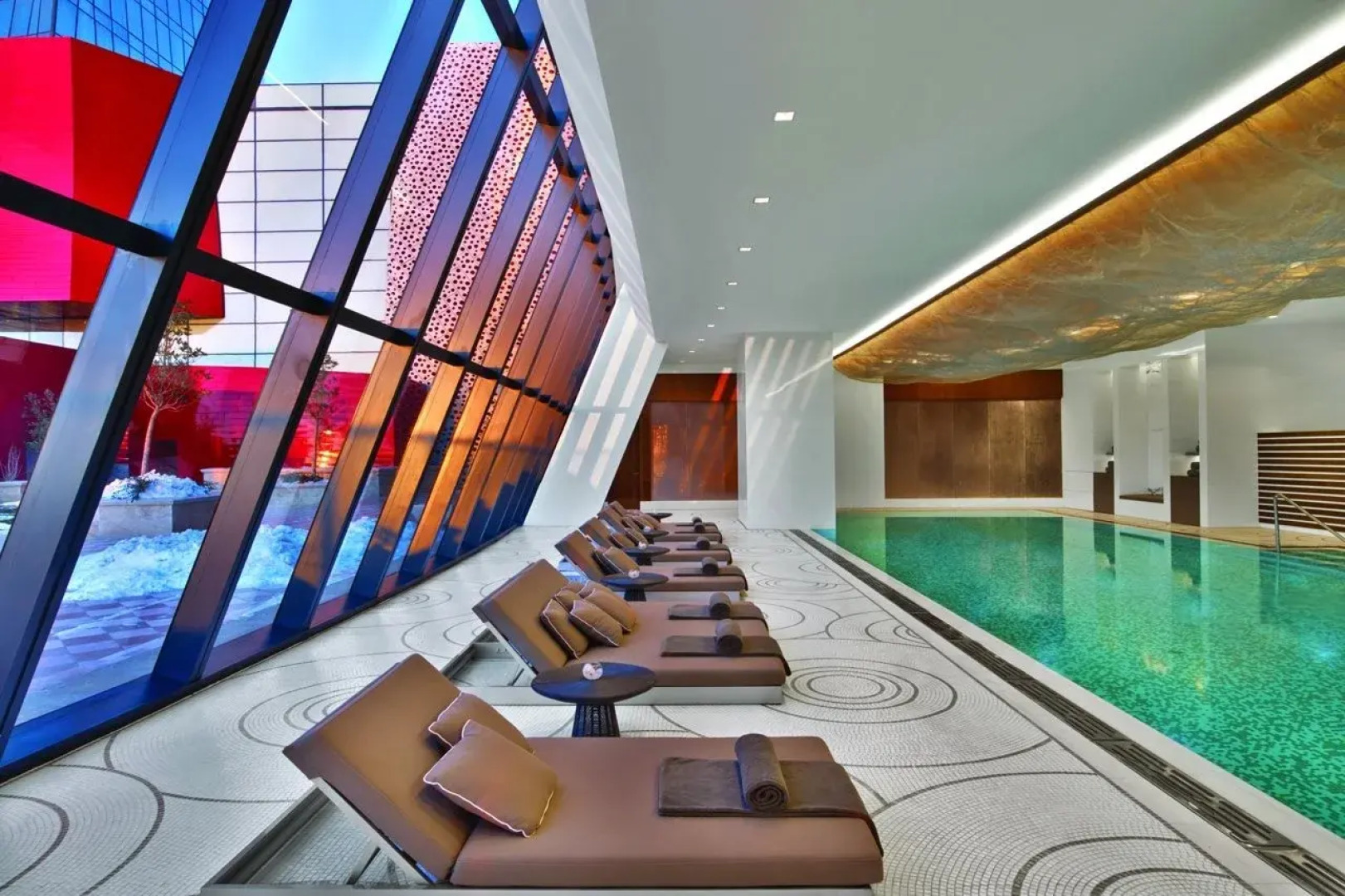 Отель Fairmont Baku at the Flame Towers