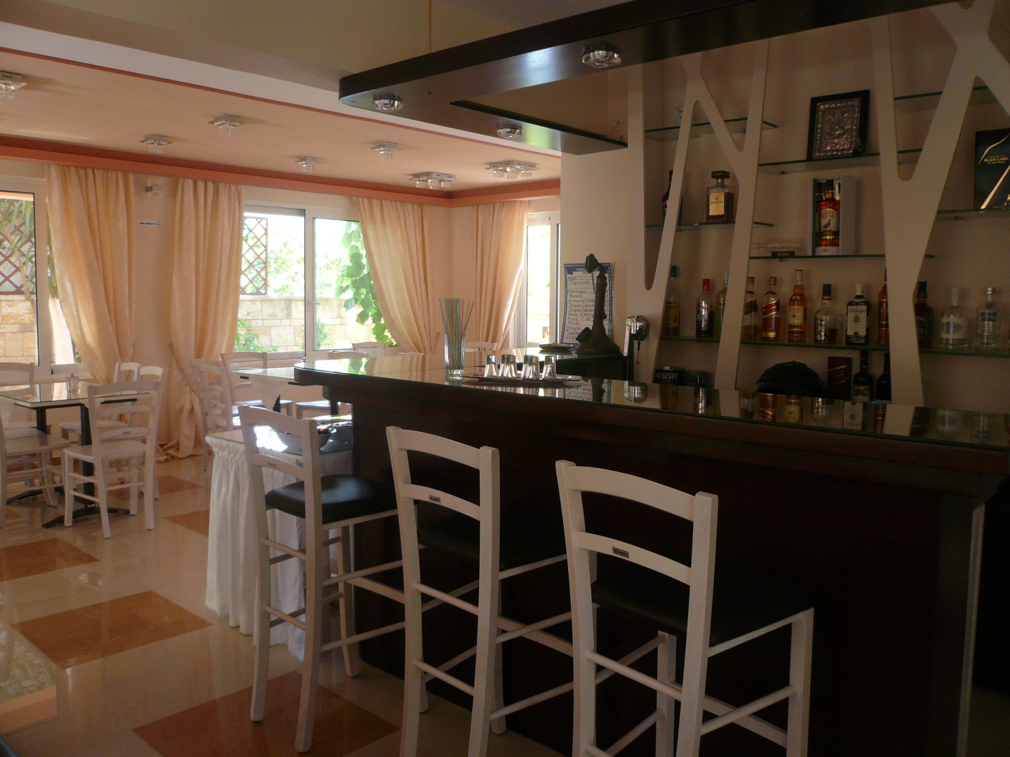 Avra Hotel