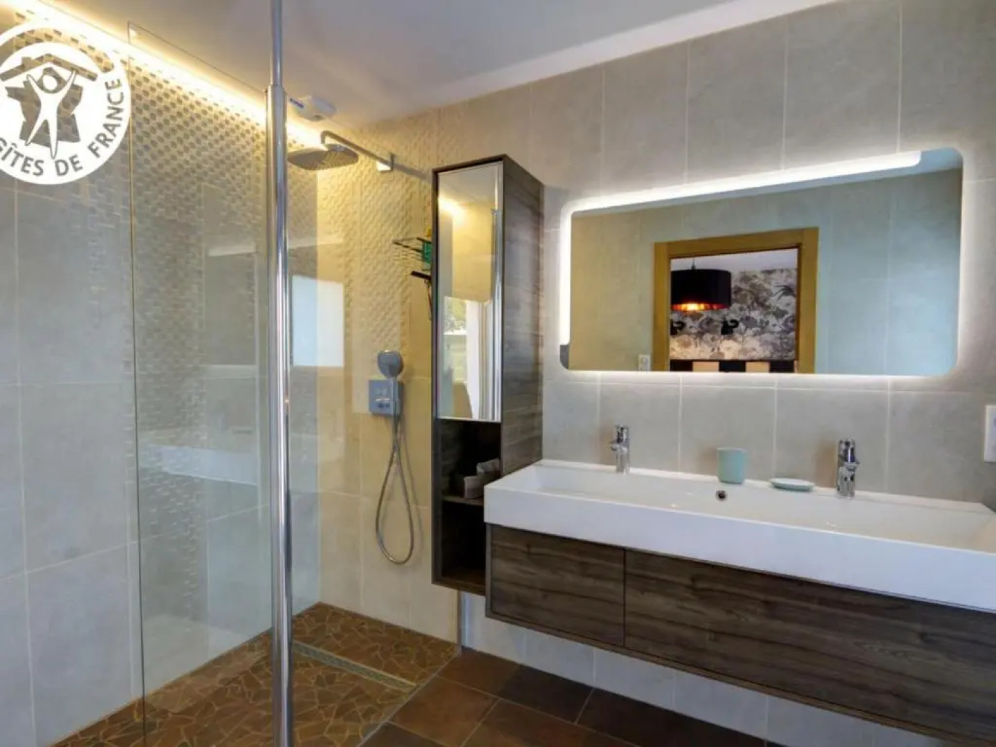 Gîte Montbrison, 4 pièces, 6 personnes - FR-1-496-157