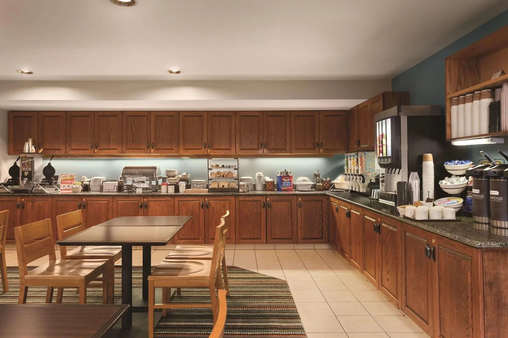 Country Inn & Suites by Radisson, Bentonville South - Rogers, AR