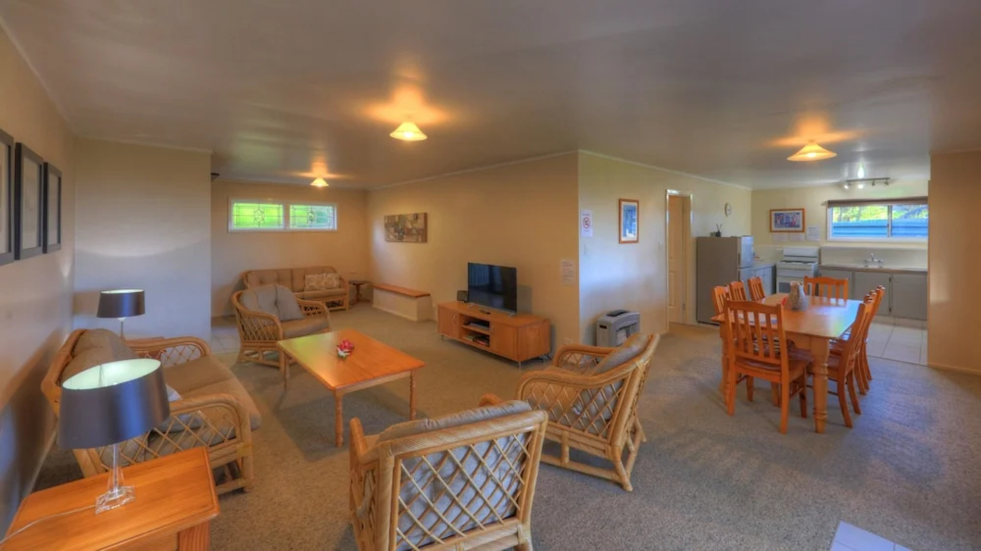 Kentia Holiday Apartments