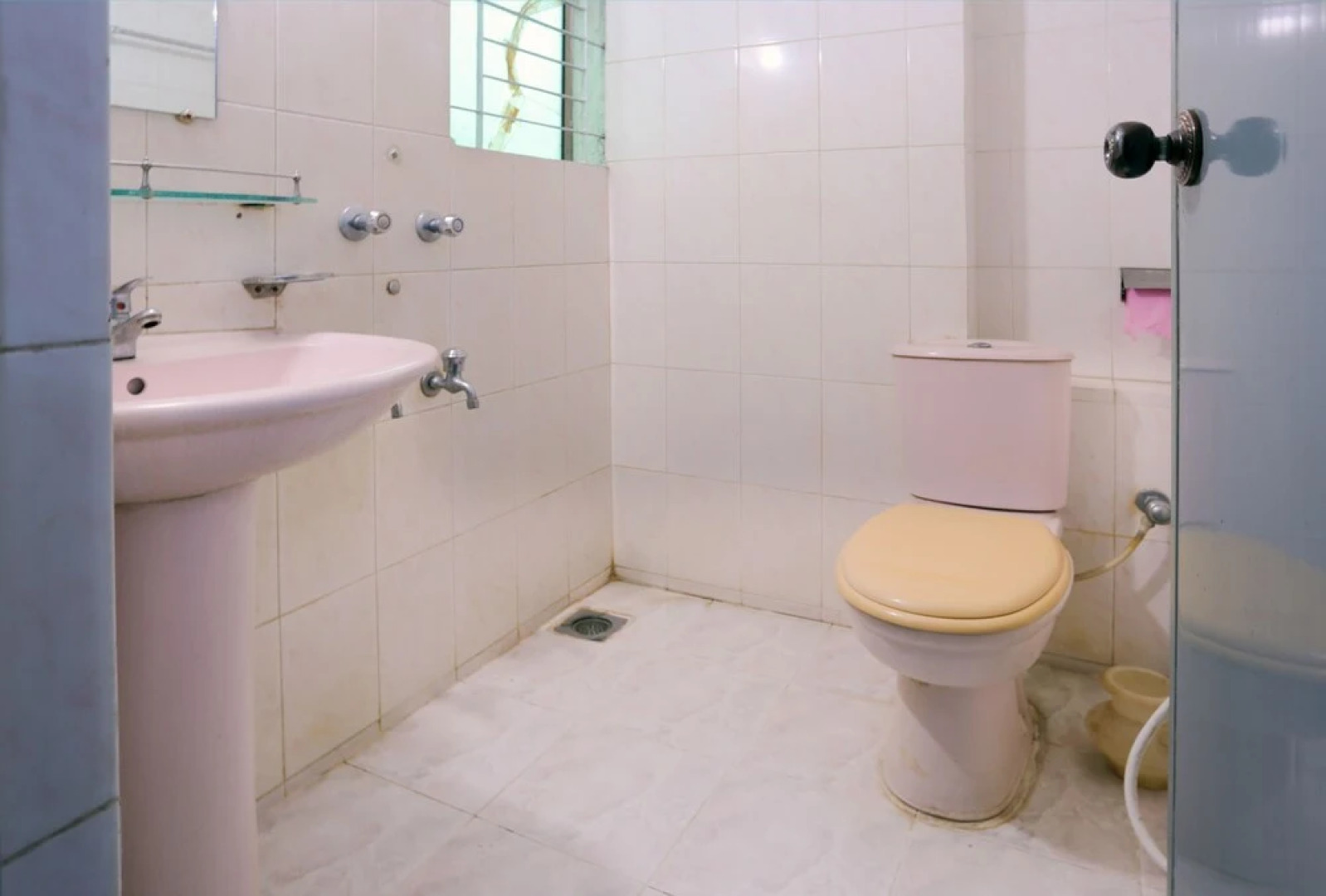 Farmis Garden Hotel & Restaurant