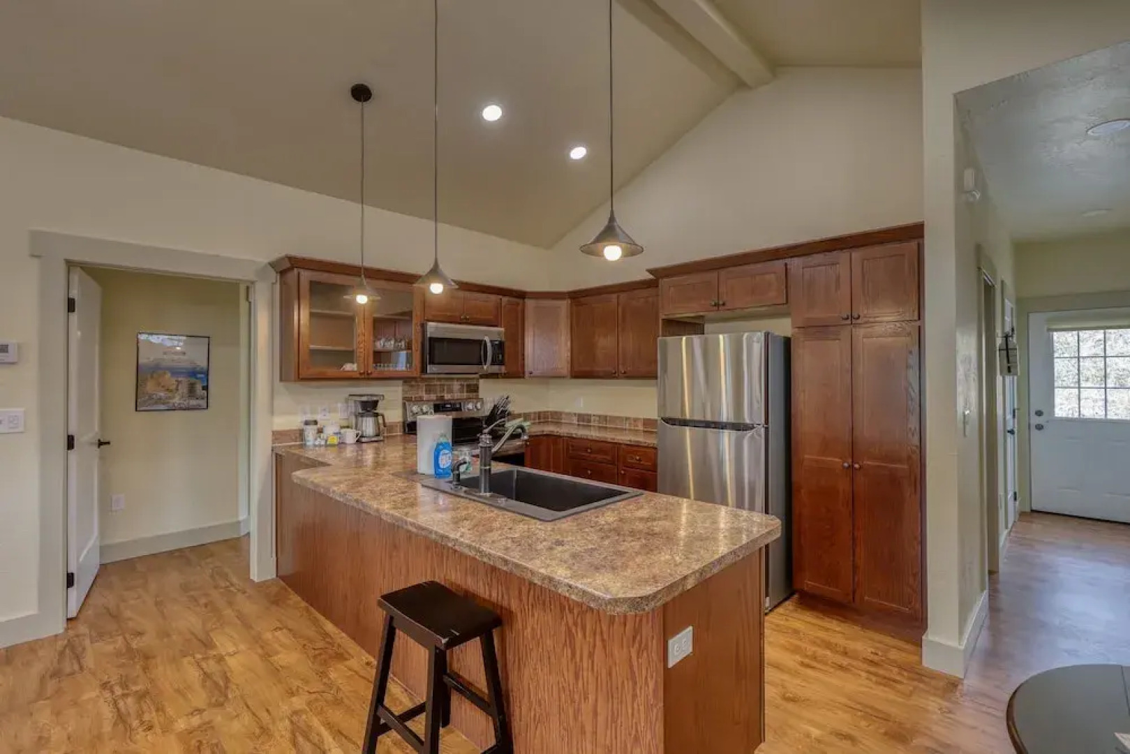 Serene Retreat King Bed at Rockerville Gold Town