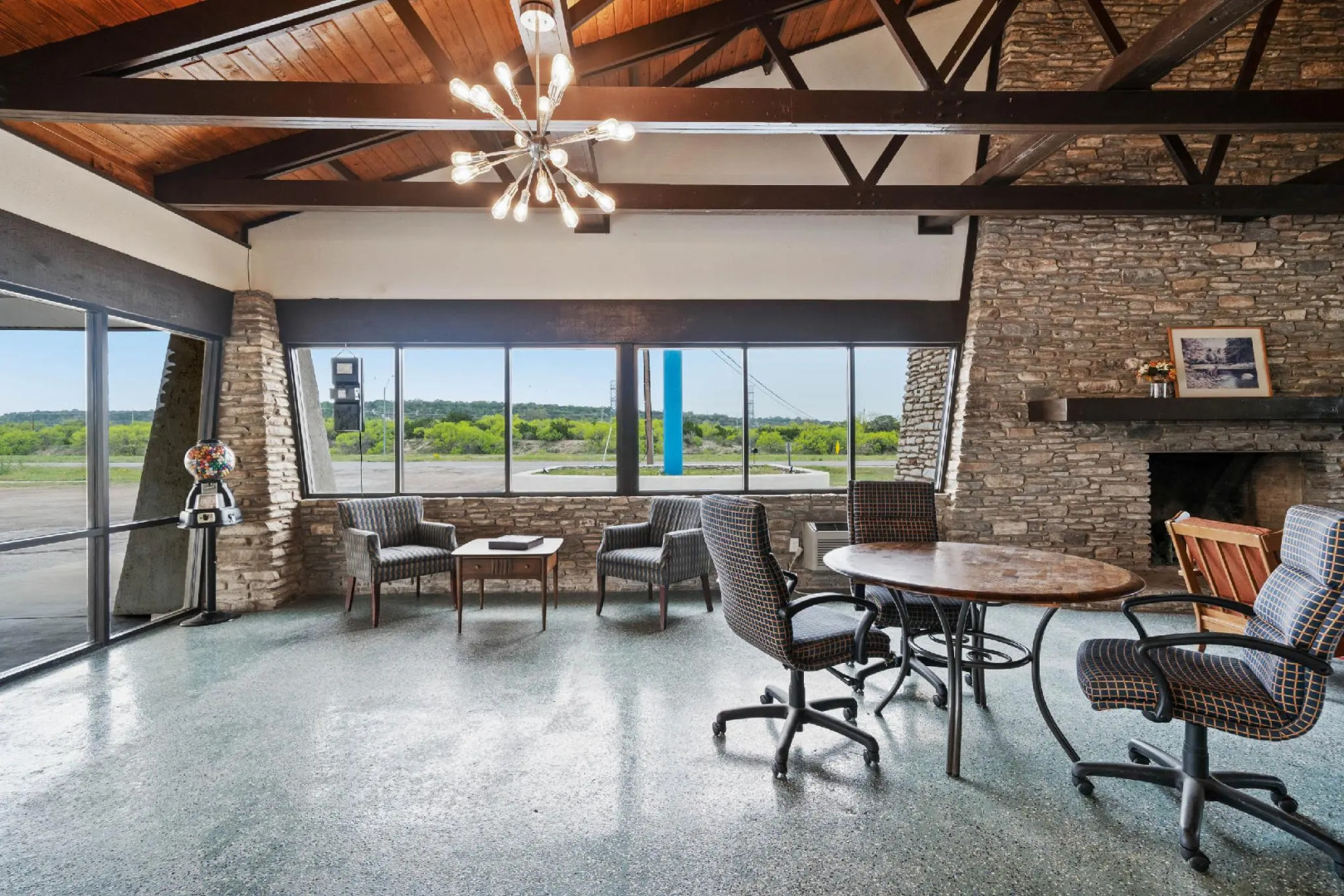 Segovia Lodge Junction TX I -10