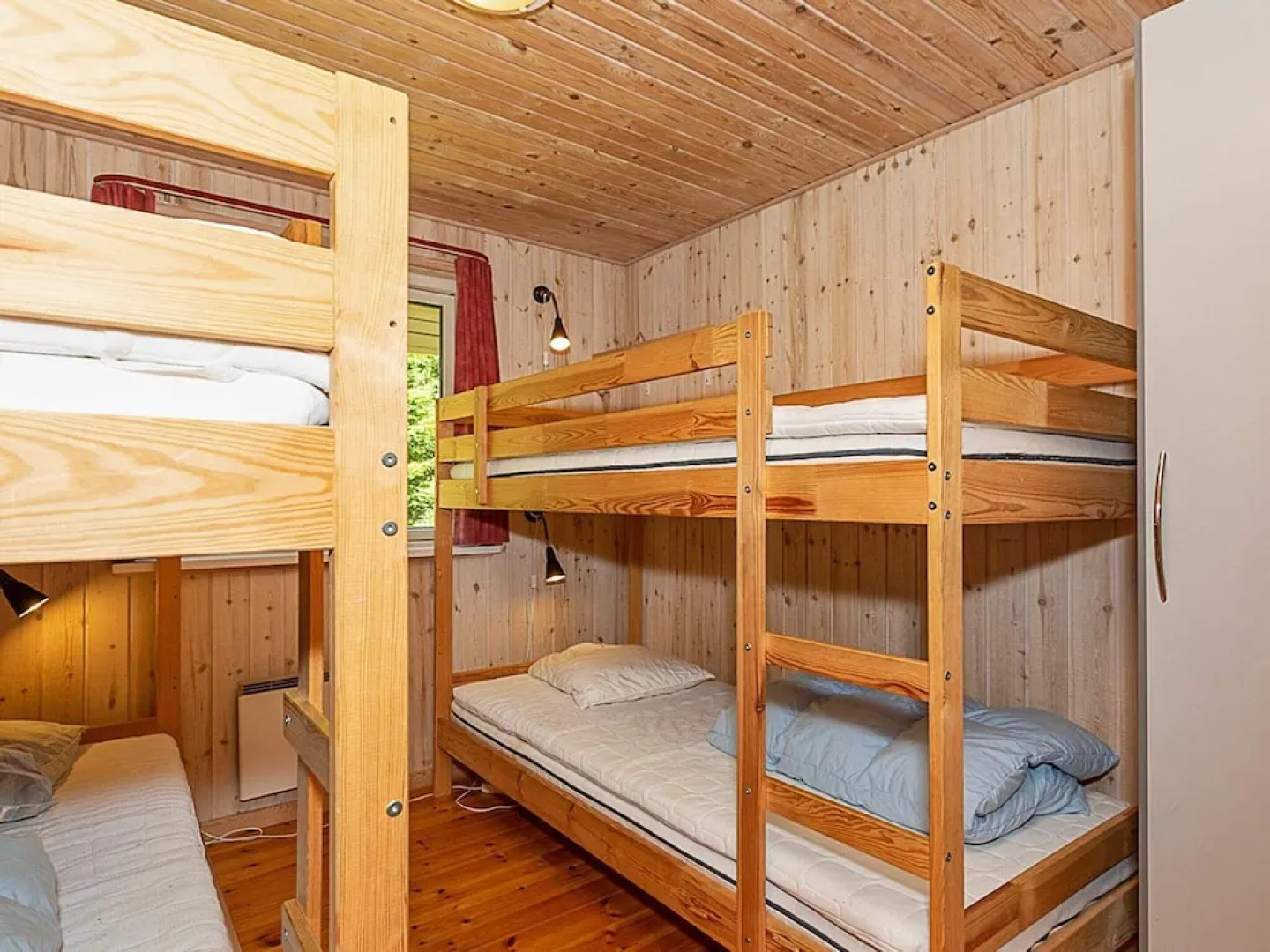 10 Person Holiday Home in Hojslev-by Traum