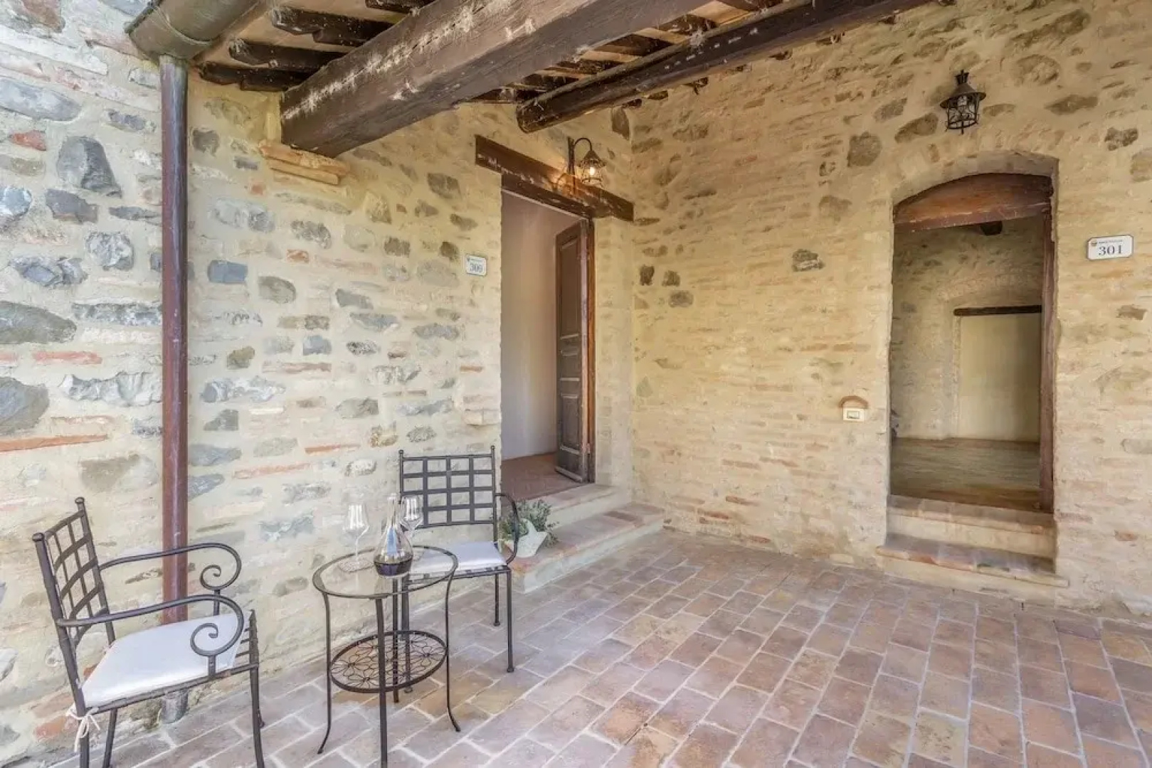 Pulciano Apartments