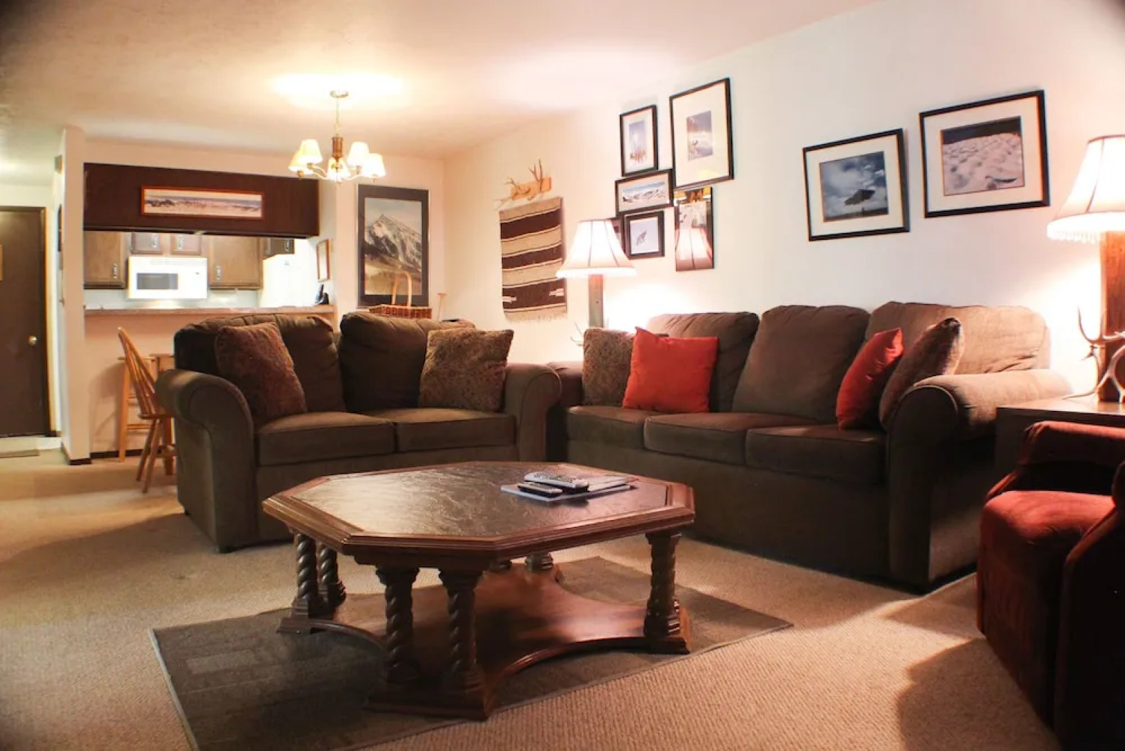 Chateaux Condominiums By Crested Butte Lodging