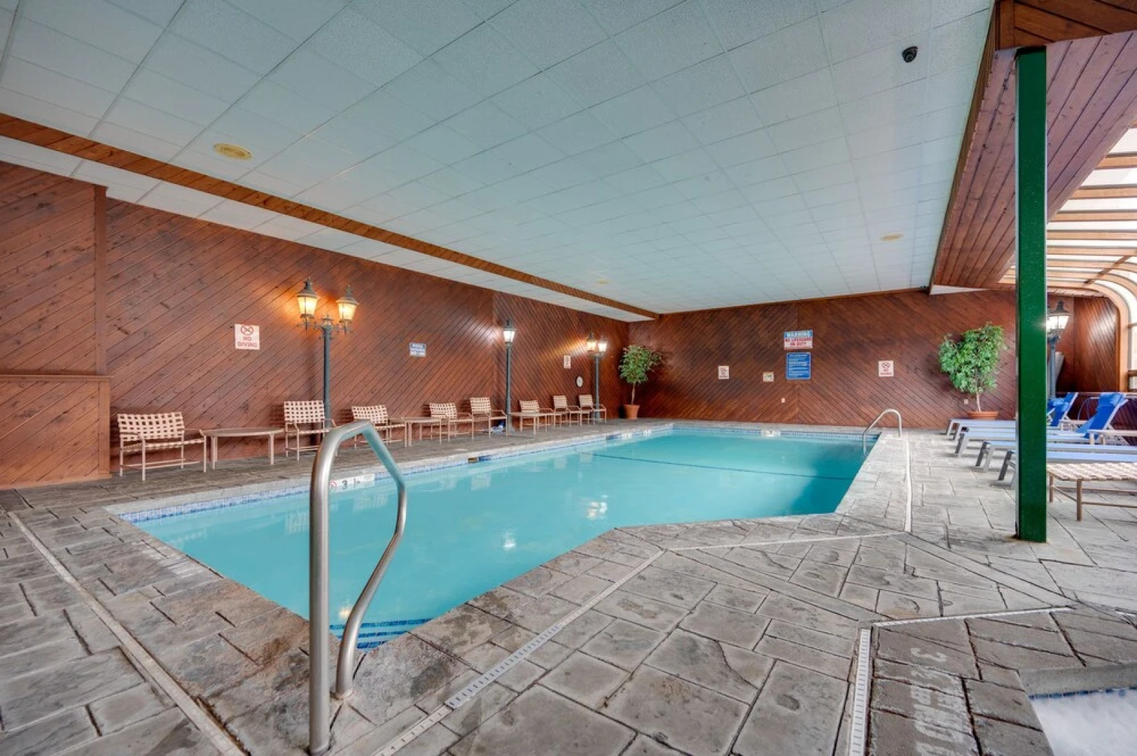 Lincoln Condo ~ 2 Mi to Loon Mountain Resort!