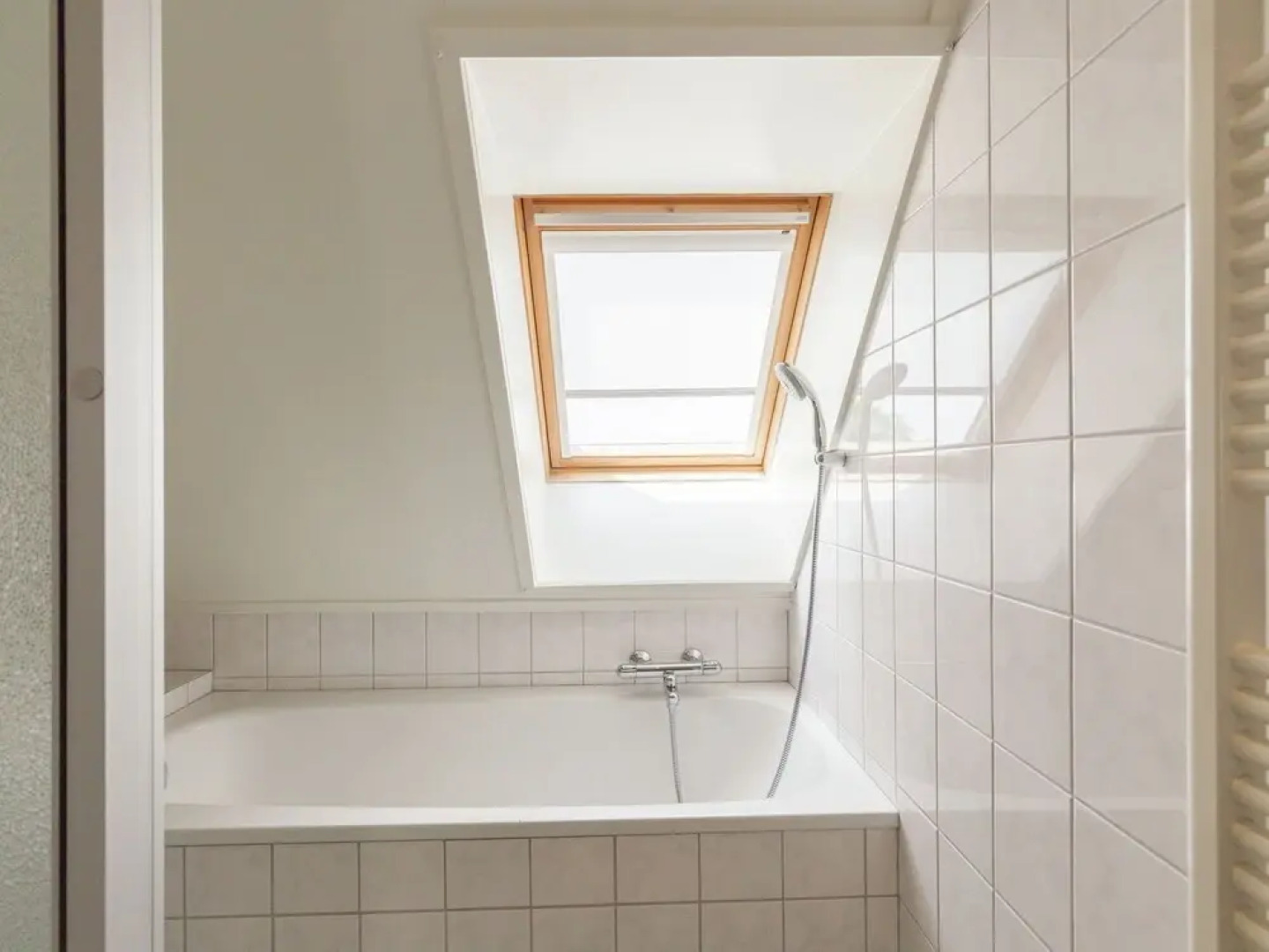 Cozy Farmhouse In Braamt With Lake Nearby