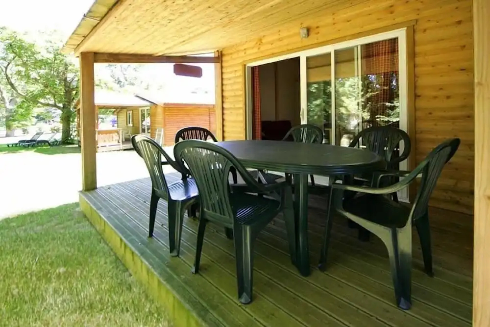 Moulin des Sandaux Village