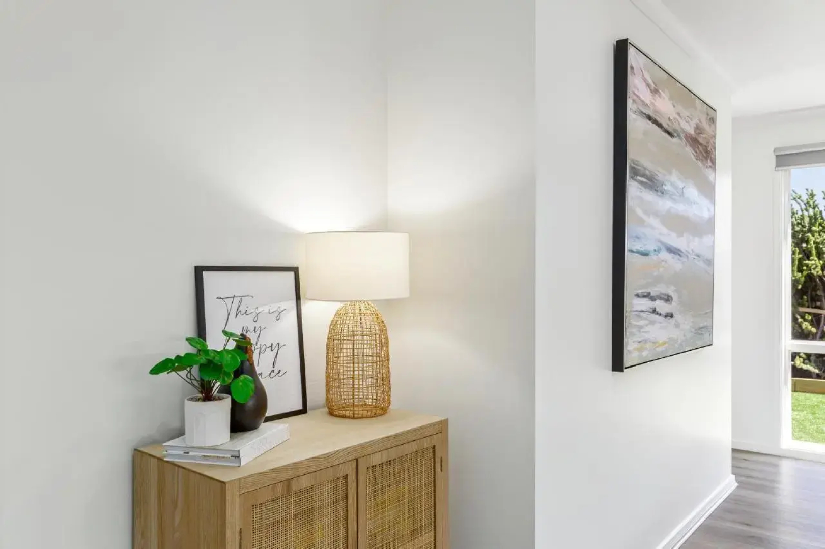 2 Bedroom Unit - Close To The Beach
