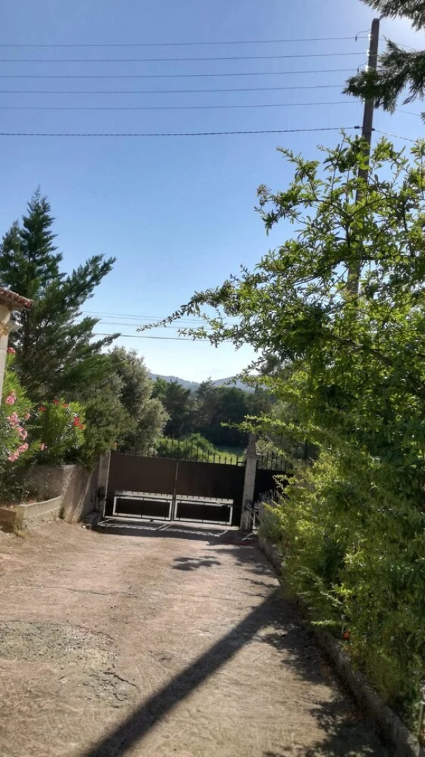 Apartment With one Bedroom in Saint-laurent-des-arbres, With Enclosed