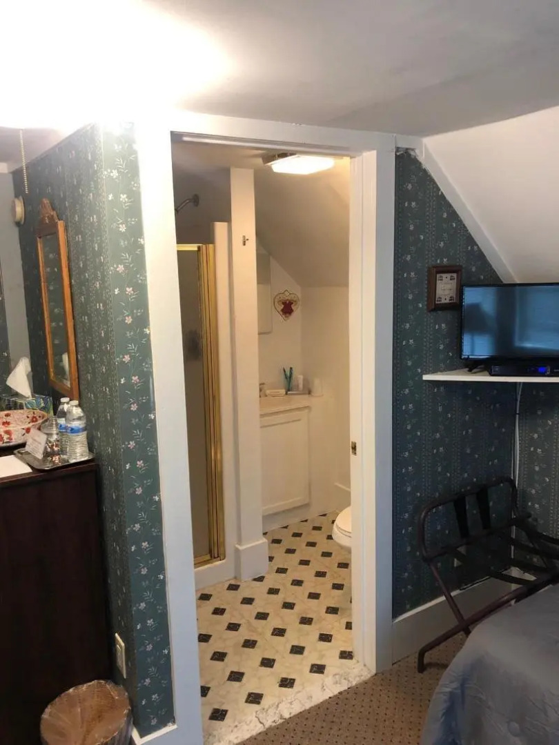 Reynolds House Inn & Motel