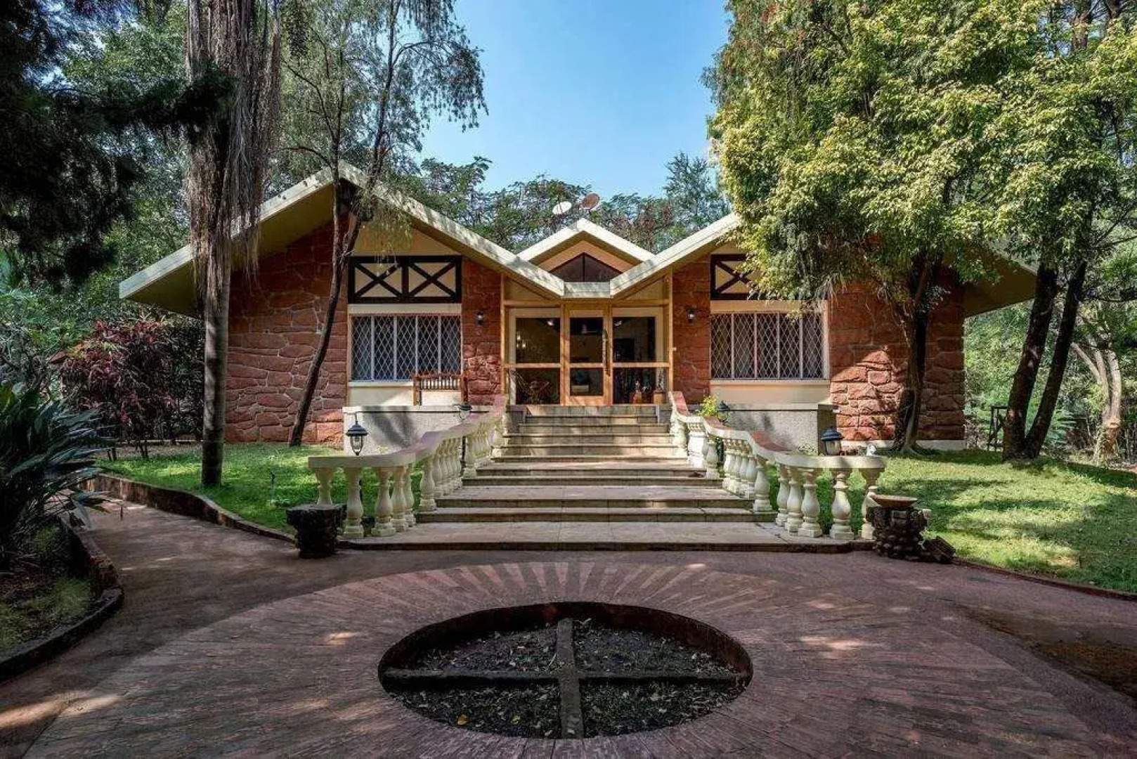 SaffronStays Foresta By The Lake, Kamshet