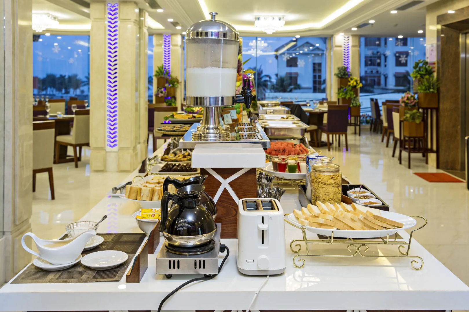 Alani Sea View Hotel